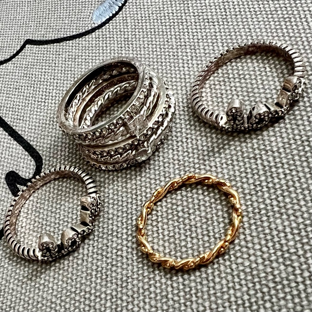Premier Designs Lot Of 8 Rings - Picture 9 of 10